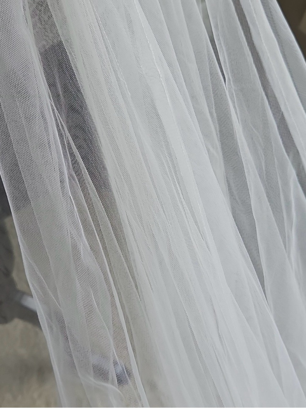 Ivory Detachable Tulle Overskirt - Make an offer! - Picture 5 of 11